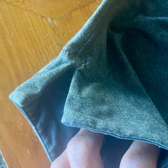 Lululemon Grey Slit Capri Legging Pants - Picture 6 of 7